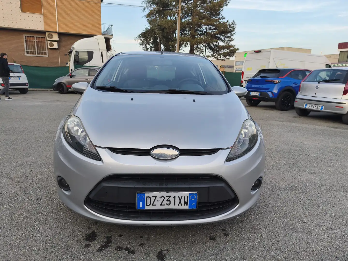 Ford Fiesta Fiesta VI 2008 3p 1.2 16v Titanium 82cv Argent - 1