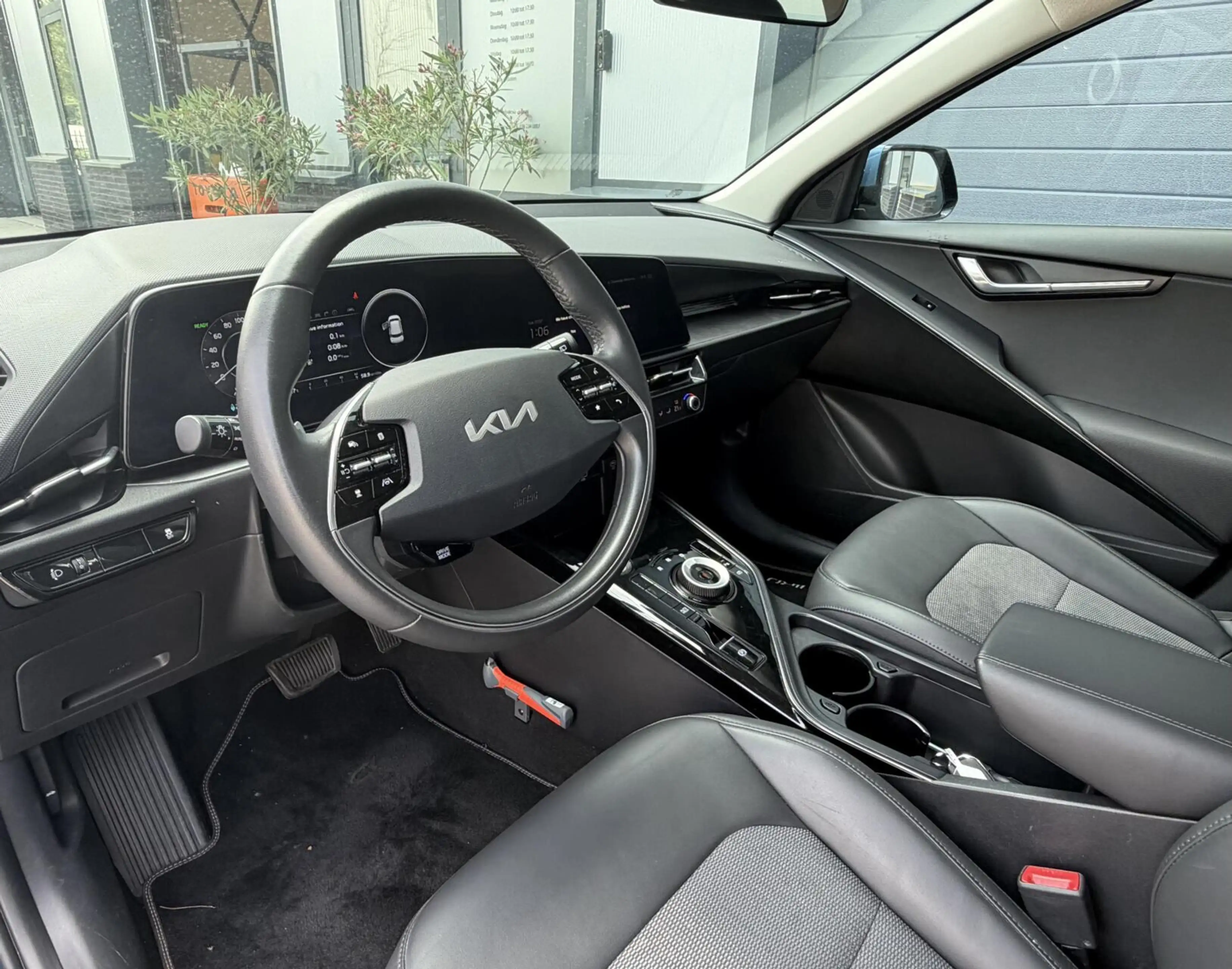 Kia Niro 1.6 GDi Hybrid DynamicLine — photo 8