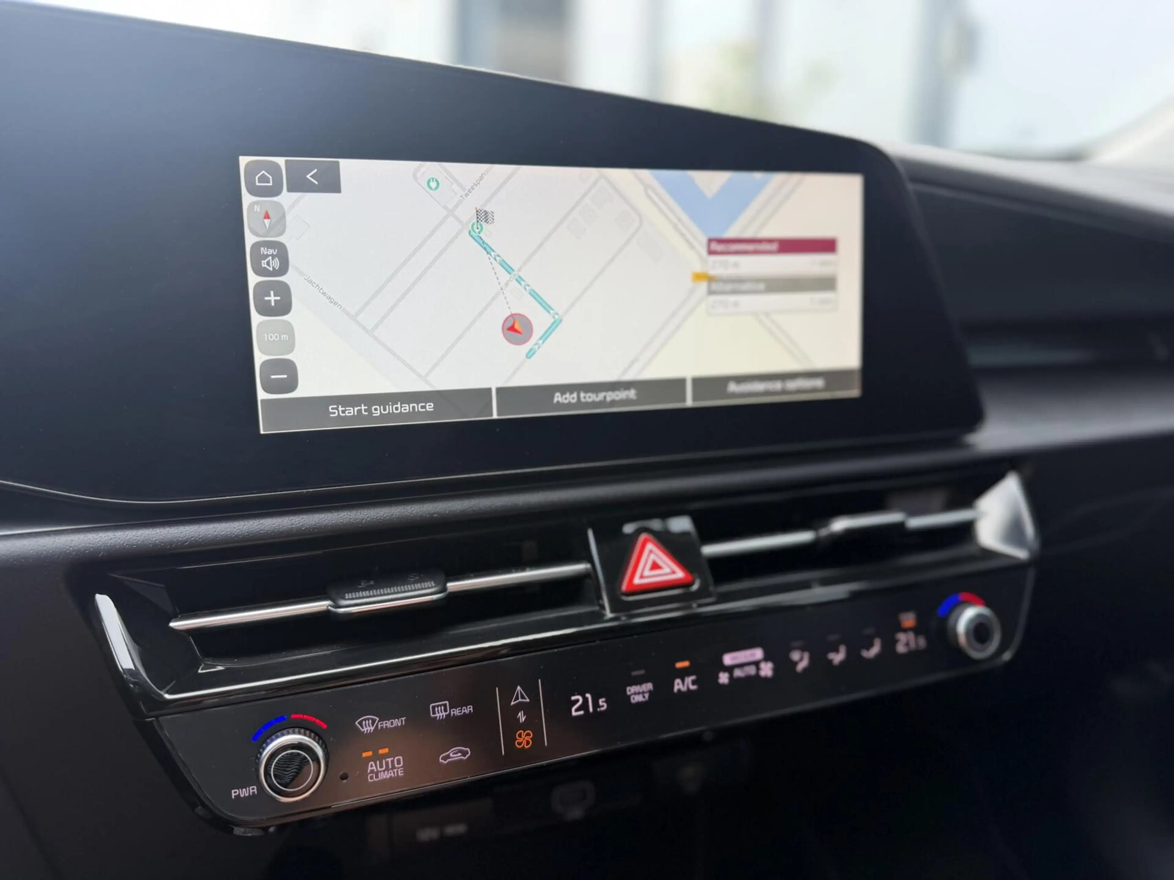Kia Niro 1.6 GDi Hybrid DynamicLine — photo 11