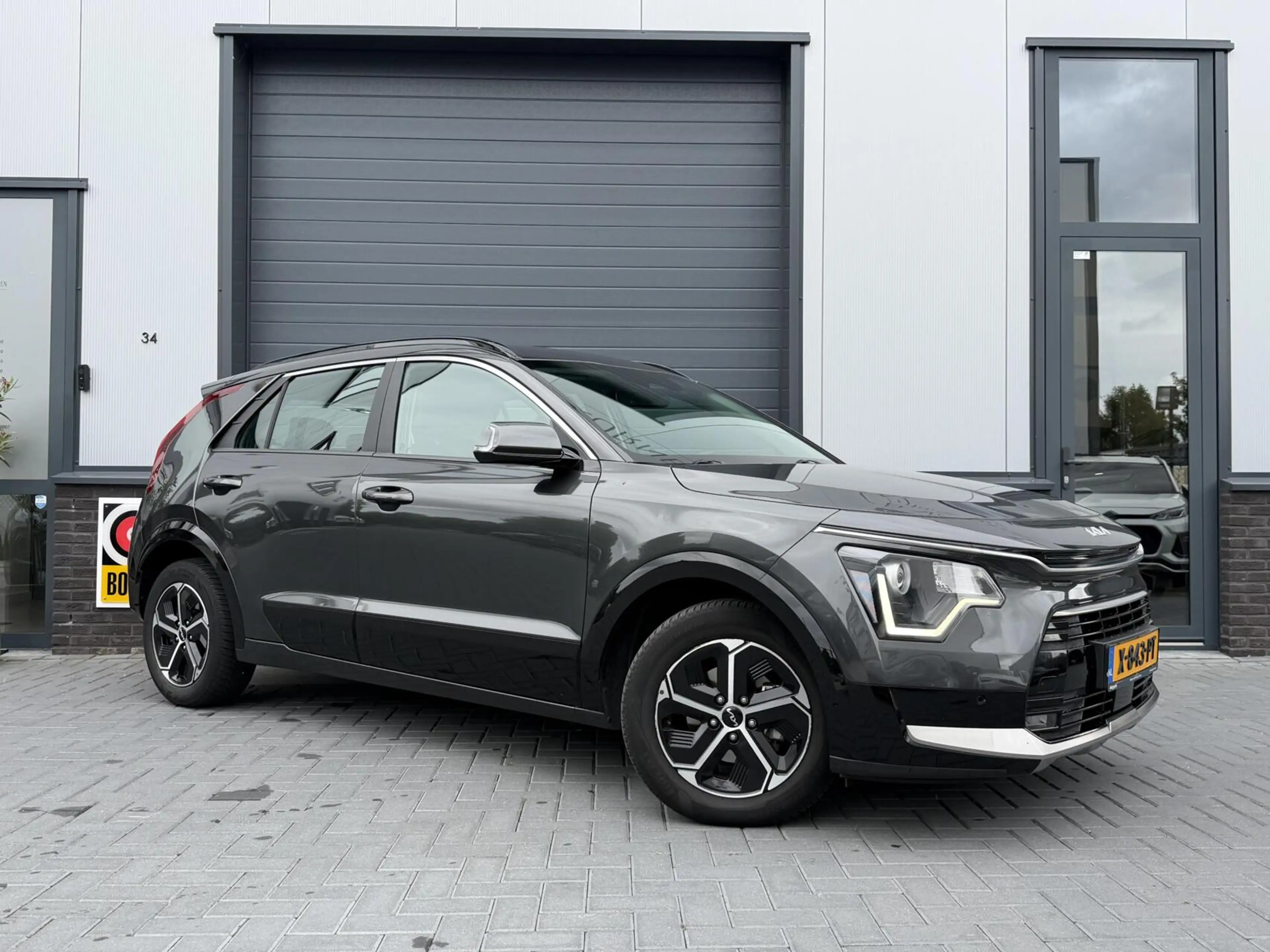 Kia Niro 1.6 GDi Hybrid DynamicLine — photo 3
