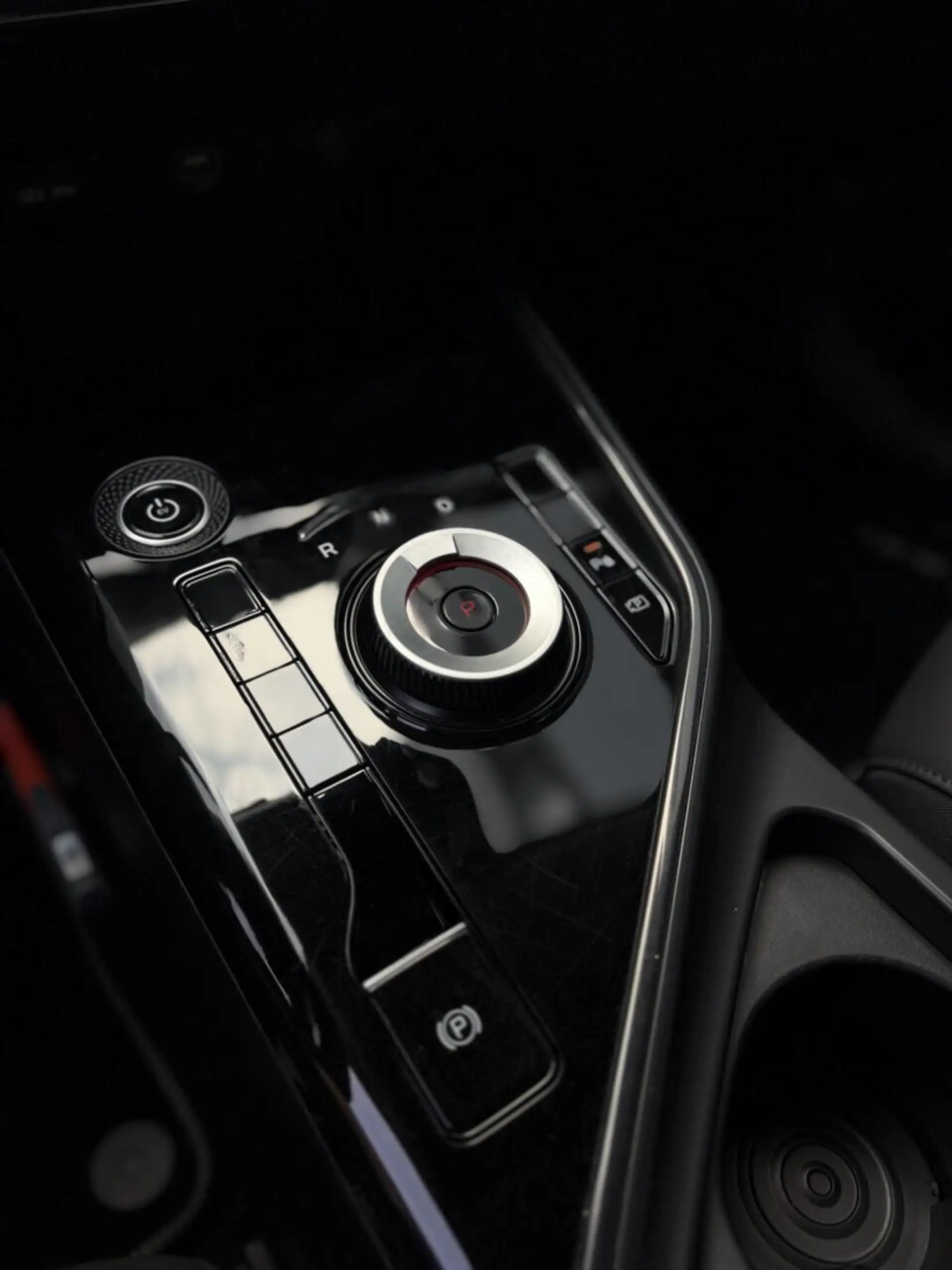 Kia Niro 1.6 GDi Hybrid DynamicLine — photo 12