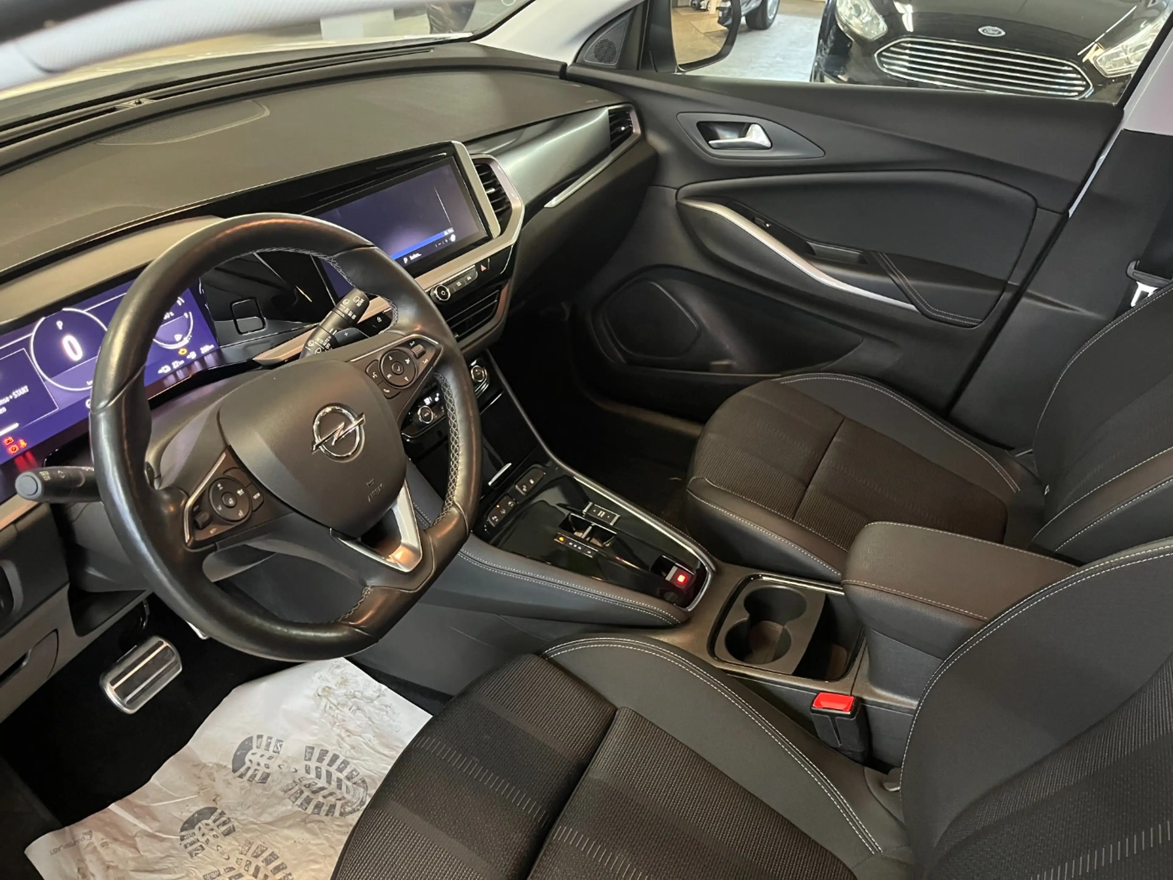Opel Grandland 1.6 Kamera,PDC,Lenkradhzg.,Navi,CarPlay — photo 8