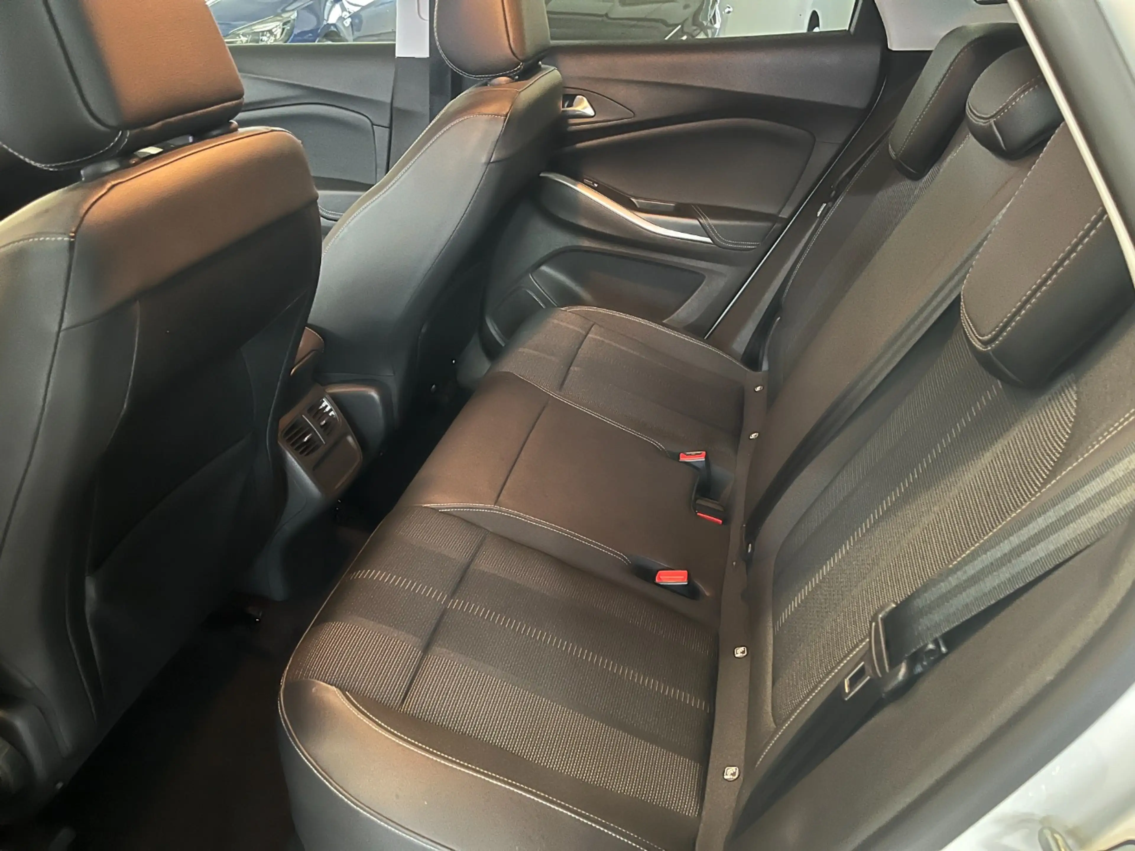 Opel Grandland 1.6 Kamera,PDC,Lenkradhzg.,Navi,CarPlay — photo 10