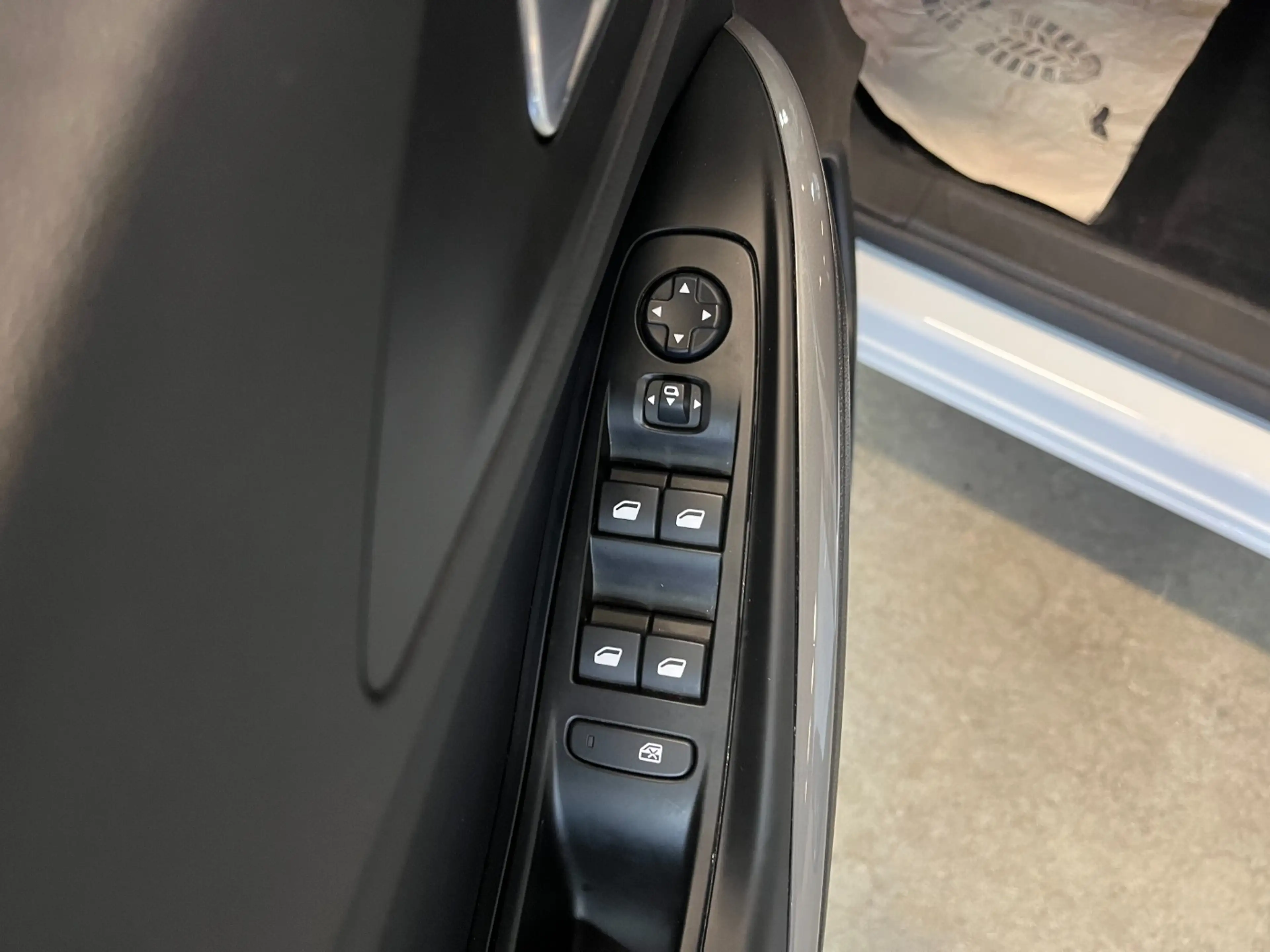Opel Grandland 1.6 Kamera,PDC,Lenkradhzg.,Navi,CarPlay — photo 14