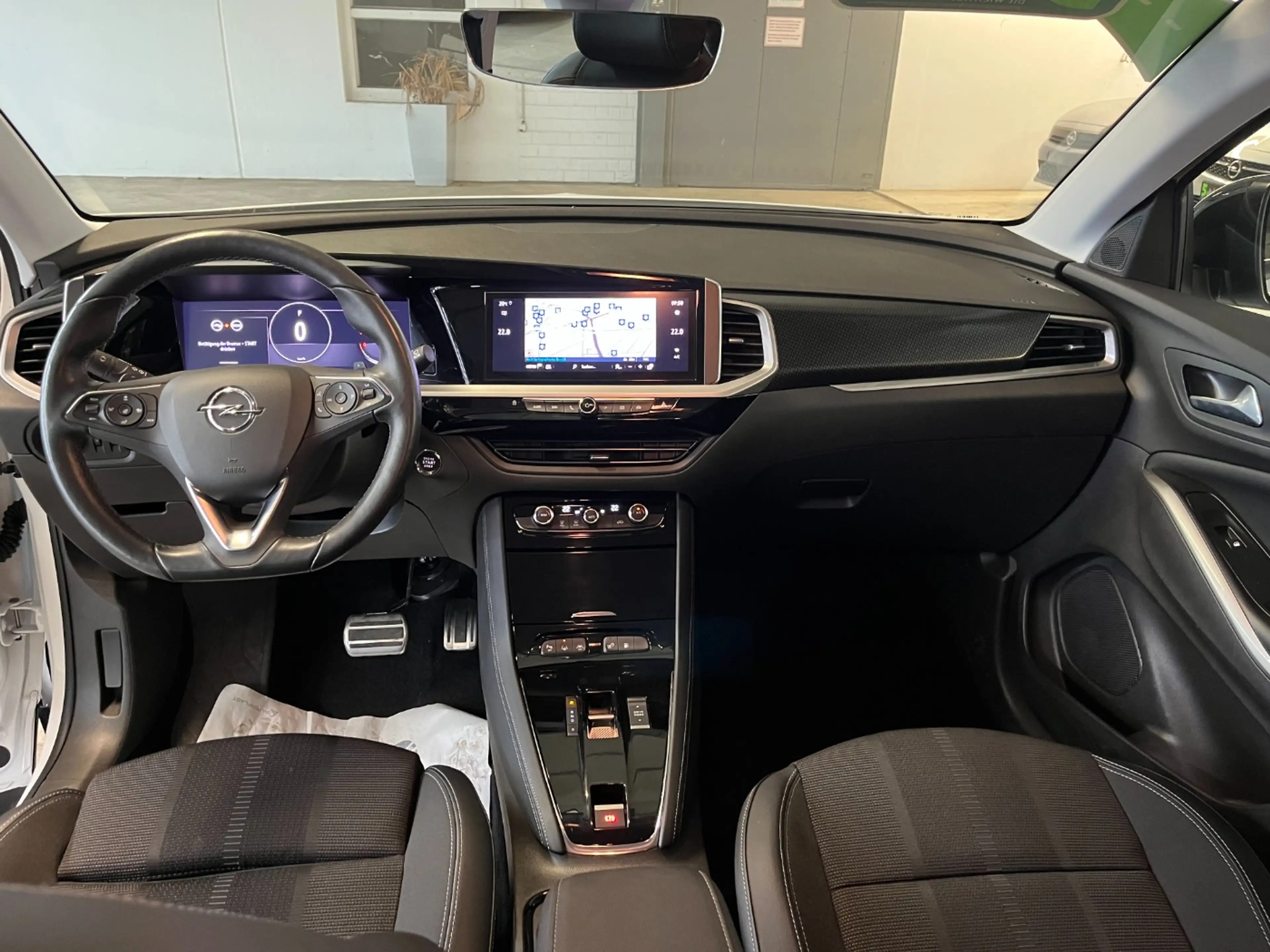 Opel Grandland 1.6 Kamera,PDC,Lenkradhzg.,Navi,CarPlay — photo 9