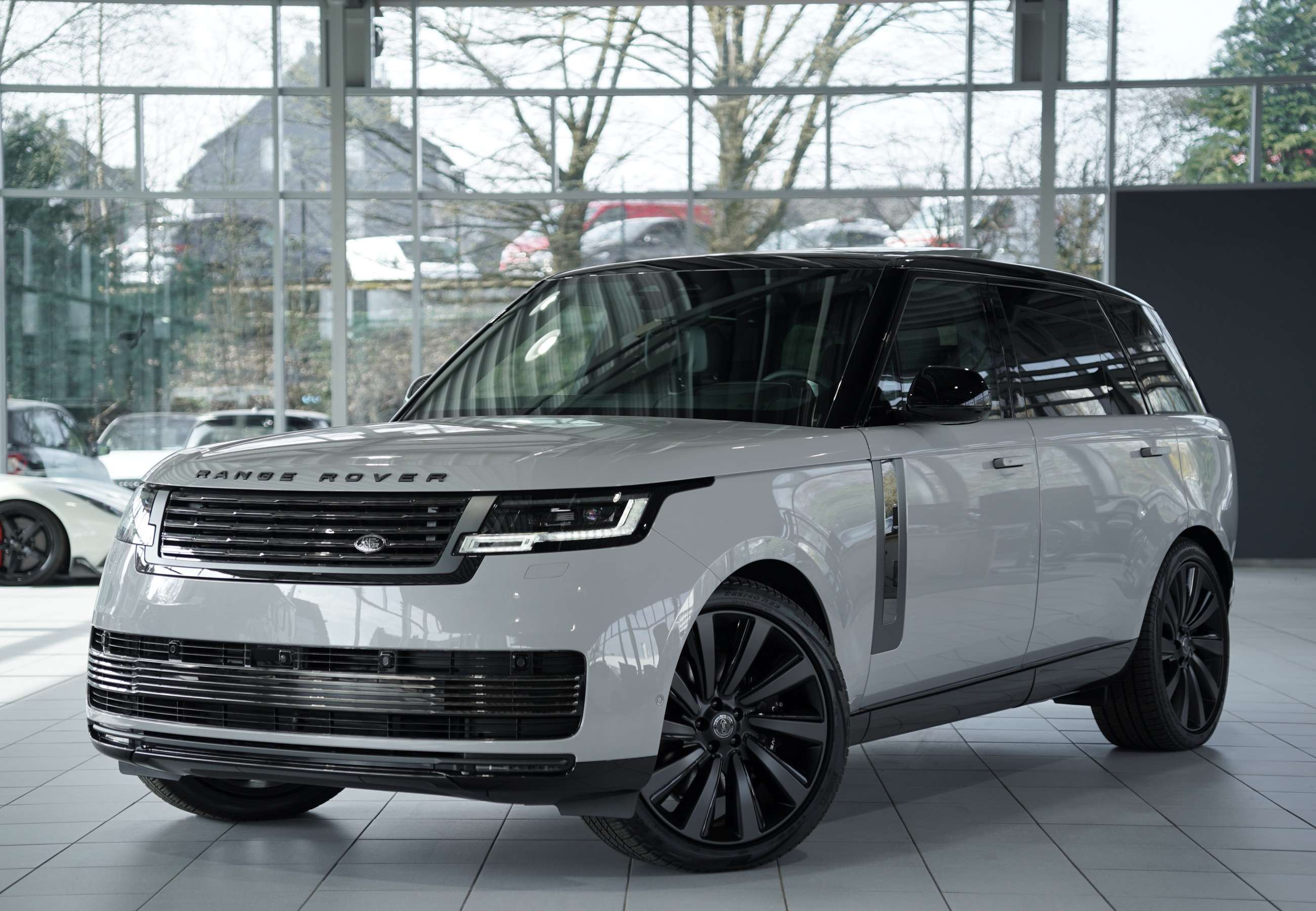 Second hand Land Rover Range Rover 4.4