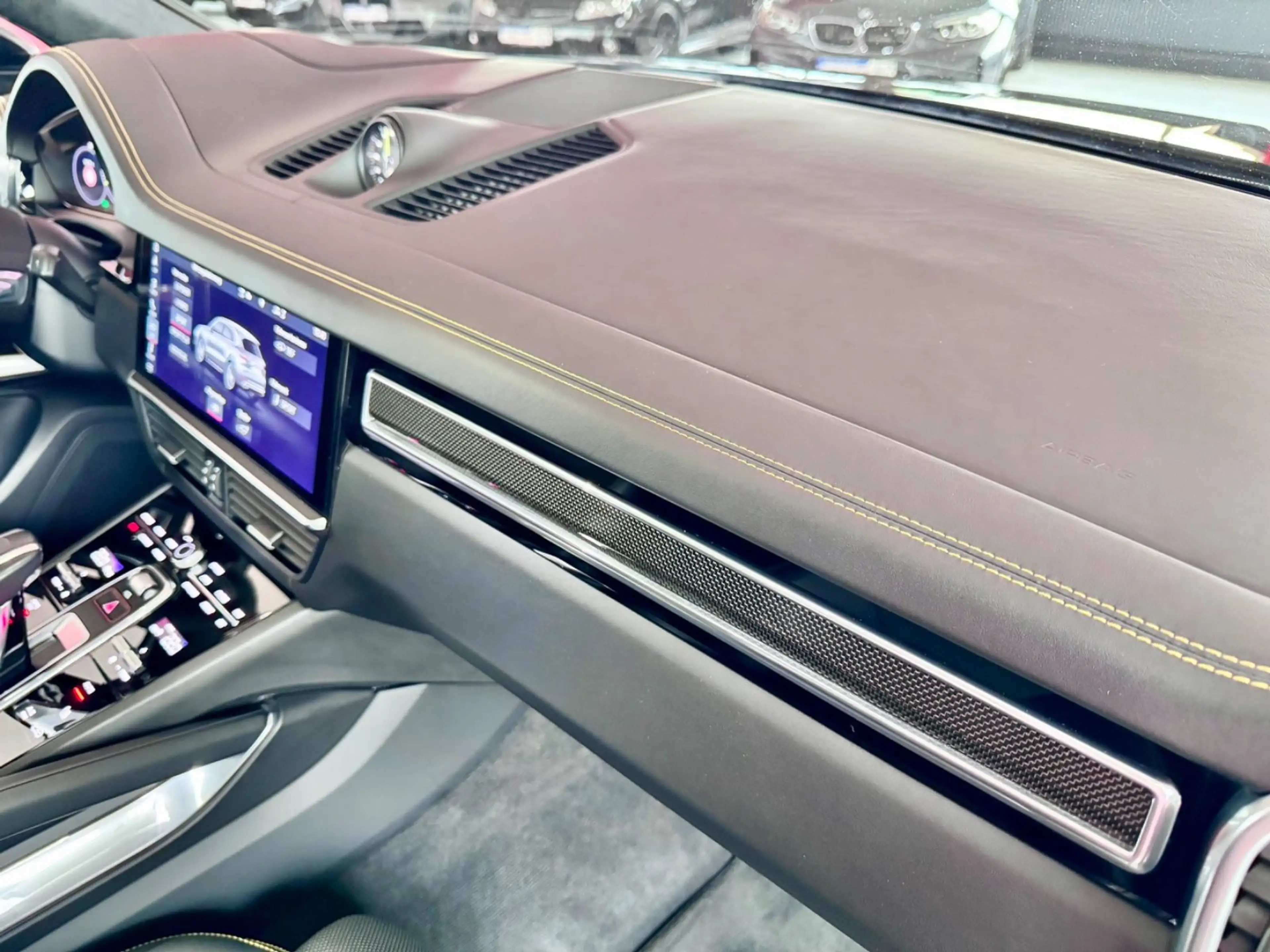 Porsche Cayenne TurboS ACC Pano 360°SportDesign18Wege 22 — photo 15