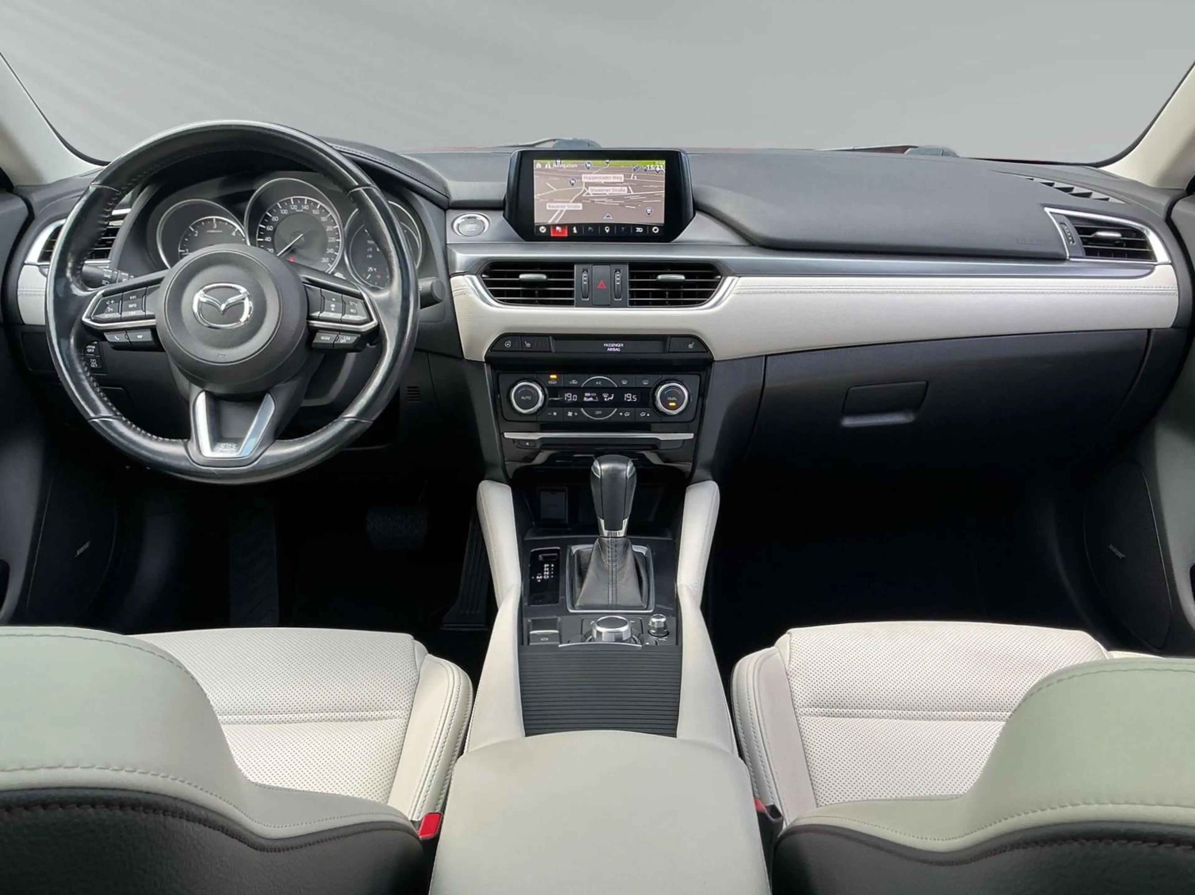 Mazda 6 Kombi Kizoku Intense LED PANO HUD BOSE STHZ — photo 12