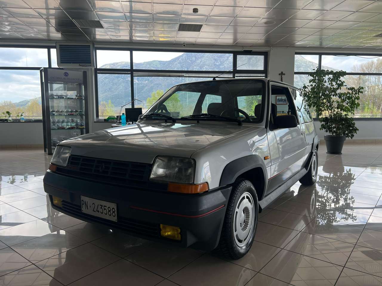 Renault Super 5 Supercinque 3p 1.4 turbo GT my87