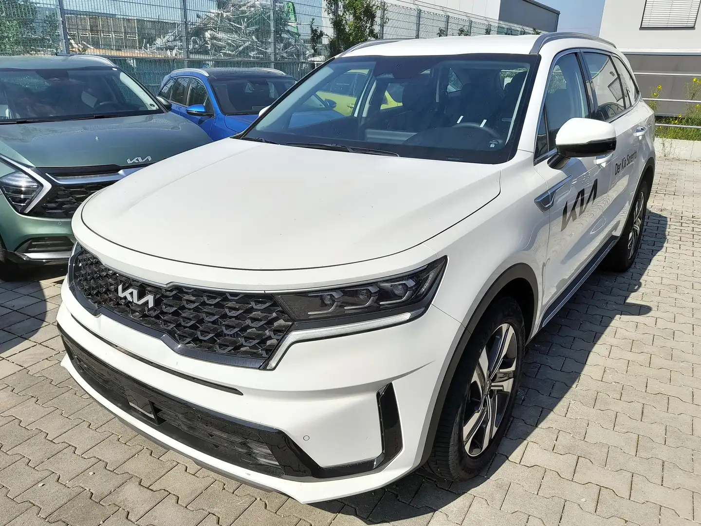 Kia Sorento Vision 2023 1.6T PHEV AWD Style-Paket Totwinkelass Weiß - 1