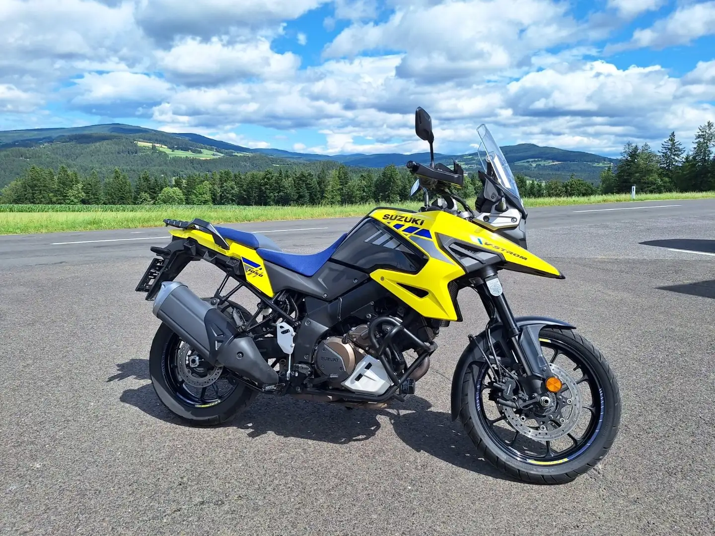 Suzuki V-Strom 1050 Jaune - 1