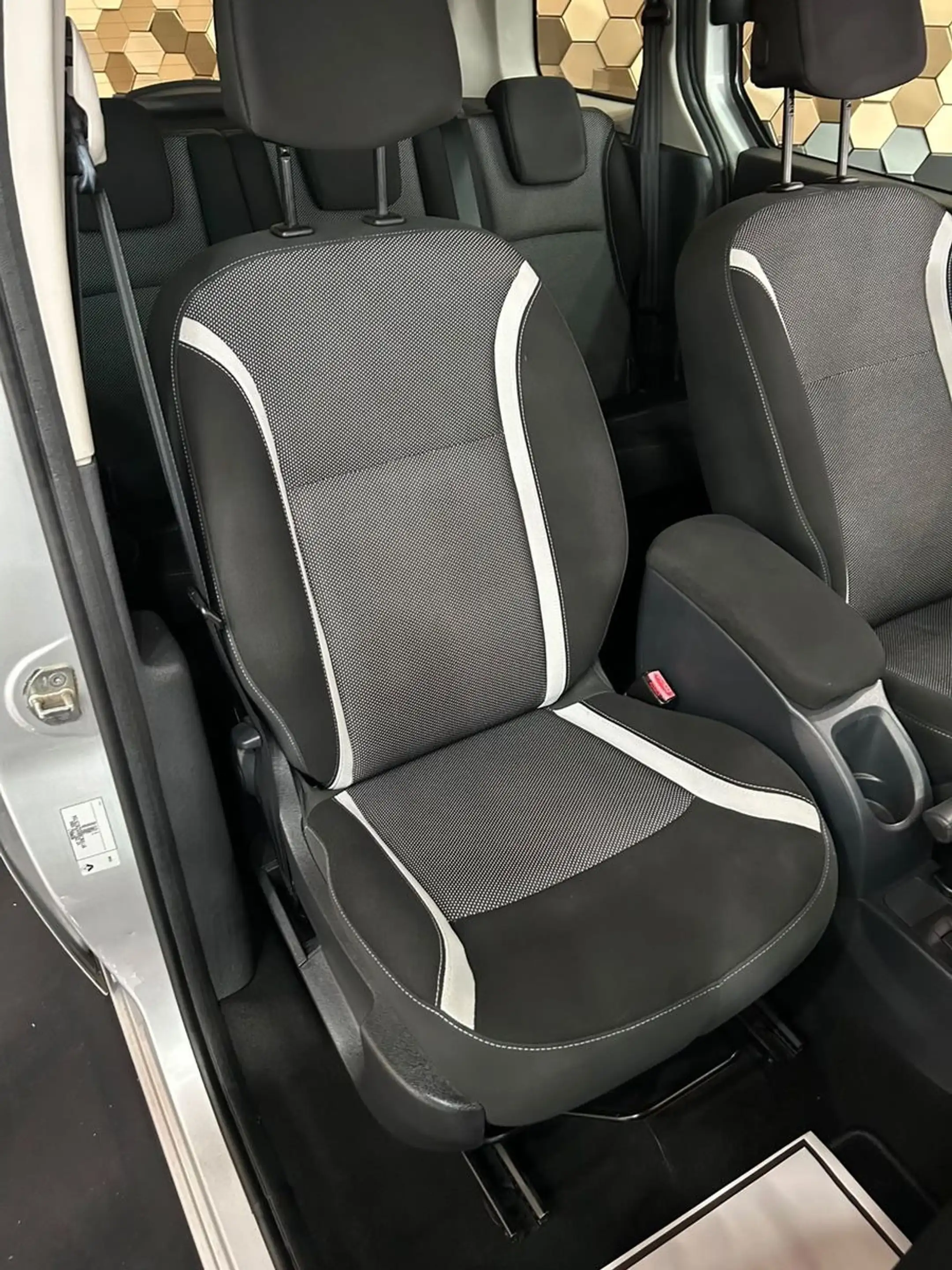 Renault Kangoo 1.5 dci Paris /Navi/Klima/Tempomat/ — photo 13
