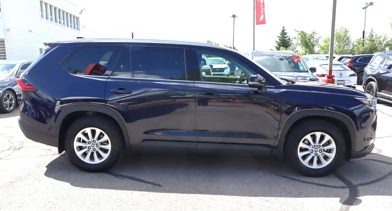 Toyota Grand Highlander fotografie Toyota Grand Highlander