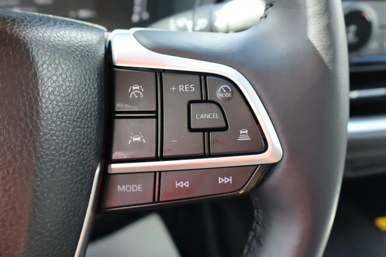 Toyota Grand Highlander fotografie Toyota Grand Highlander