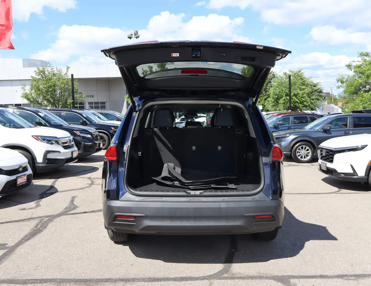 Toyota Grand Highlander fotografie Toyota Grand Highlander