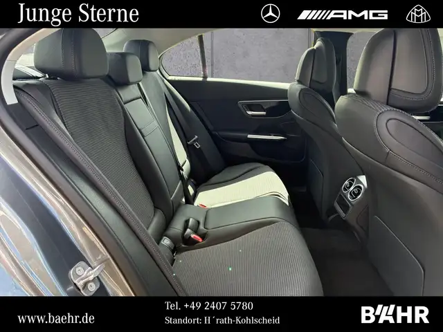 Mercedes-Benz C-Class view 9