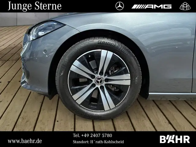 Mercedes-Benz C view 6