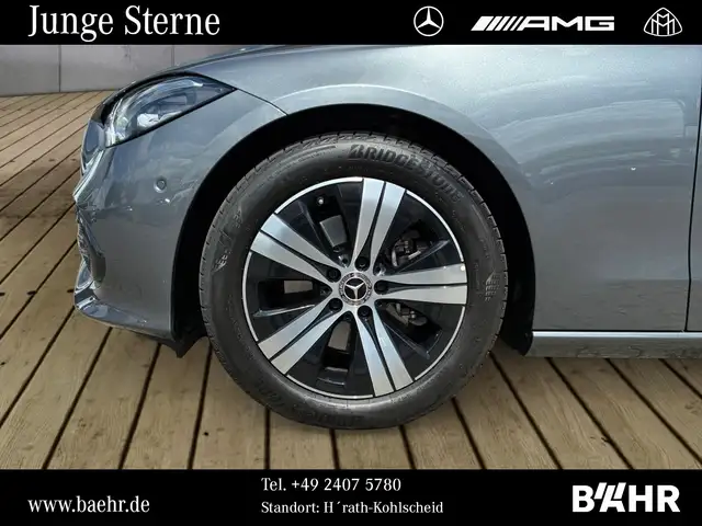 Mercedes-Benz C-Class view 6