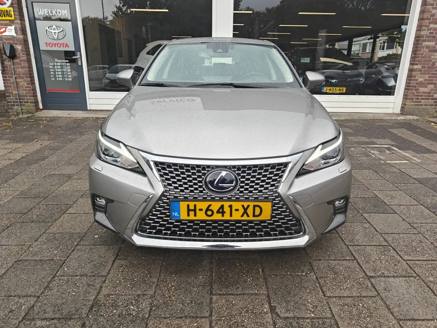 Lexus CT 200h Bns Line Pro Gris - 2