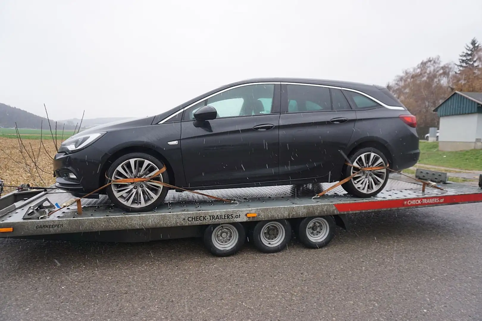 Opel Astra 1,6 CDTI Edition Start/Stop System Noir - 2