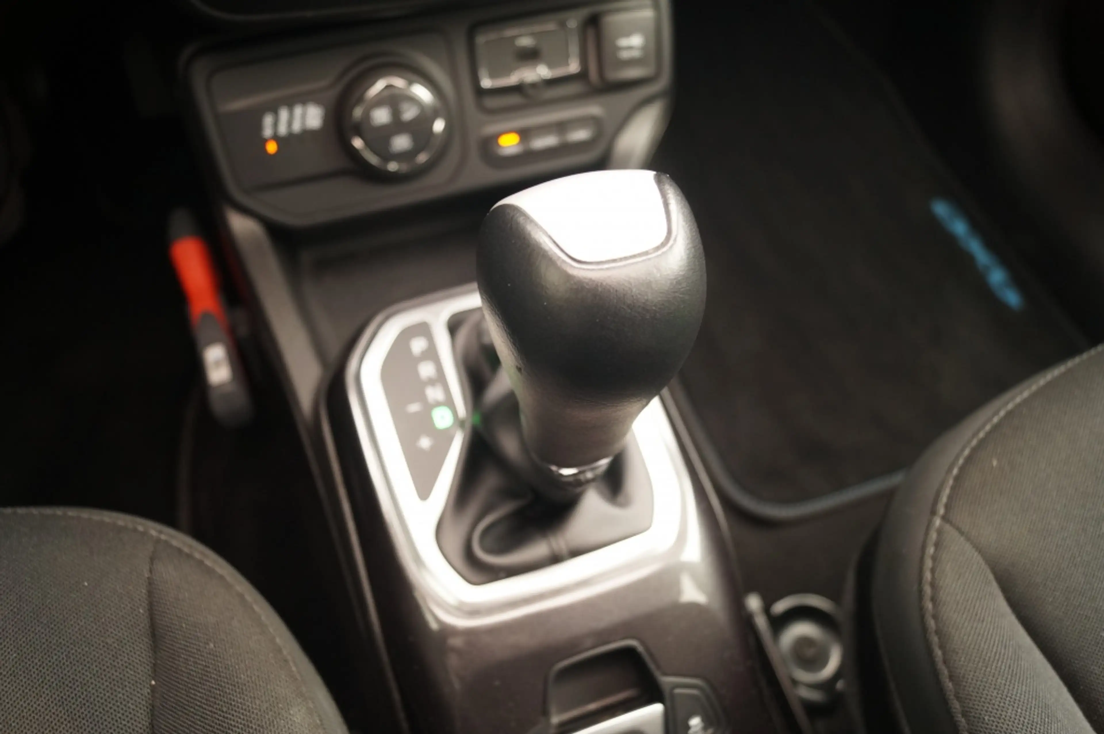 Jeep Renegade 4xe 240 PHEV Hybrid 4WD Limited -PANO-CAM- — photo 22