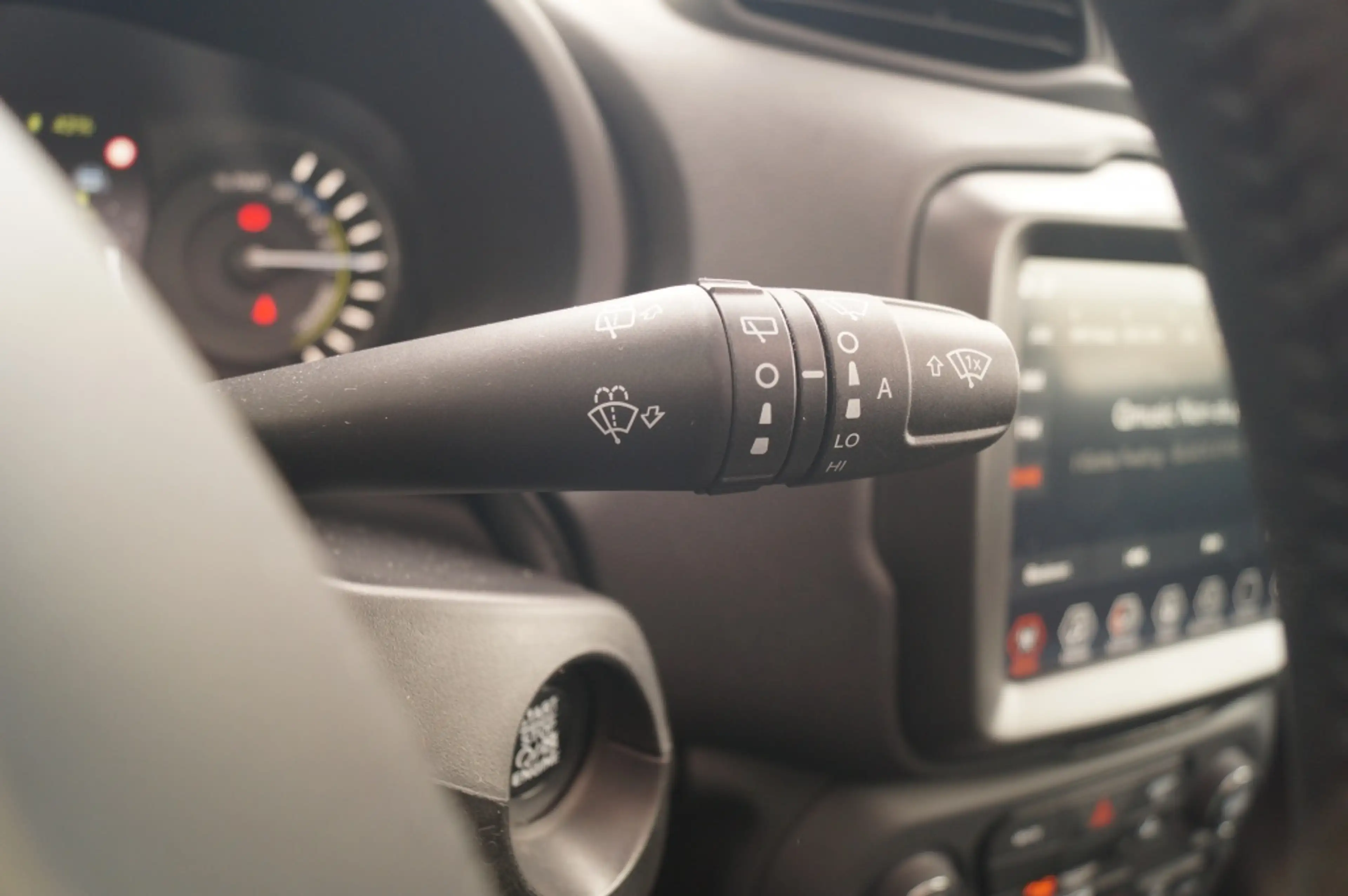 Jeep Renegade 4xe 240 PHEV Hybrid 4WD Limited -PANO-CAM- — photo 26