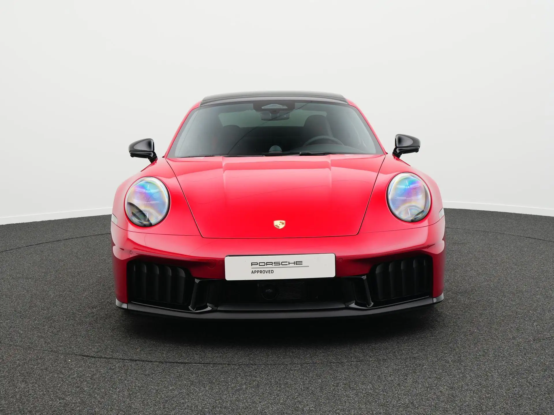 포르쉐 911 Carrera 4 GTS Coupe 2026 레드 사진 3
