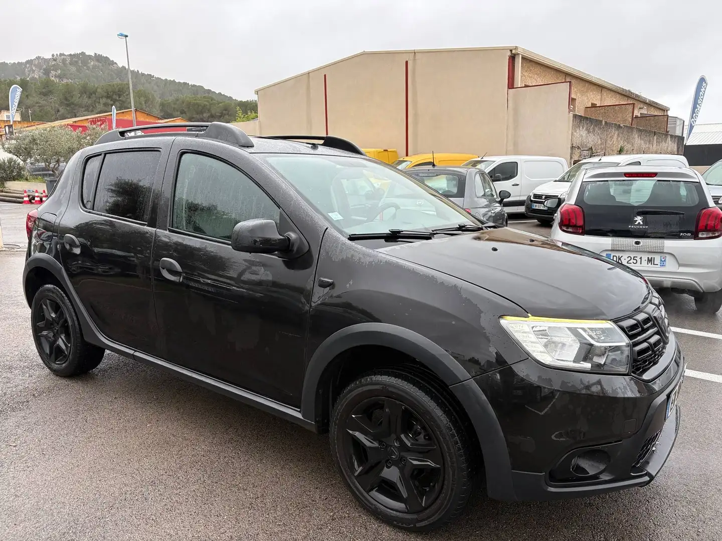 Dacia Sandero II (B52) 1.5 dCi 90ch Stepway Noir - 2