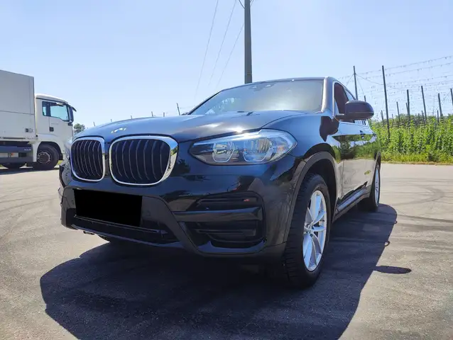 Bmw X3 xDrive 20 d Advantage / Head Up Display / NAVI