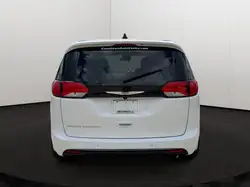 Chrysler Grand Caravan 2027