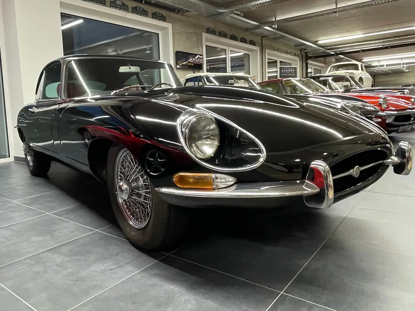 Jaguar E-Type Serie 1.5 2+2 Schwarz - 1
