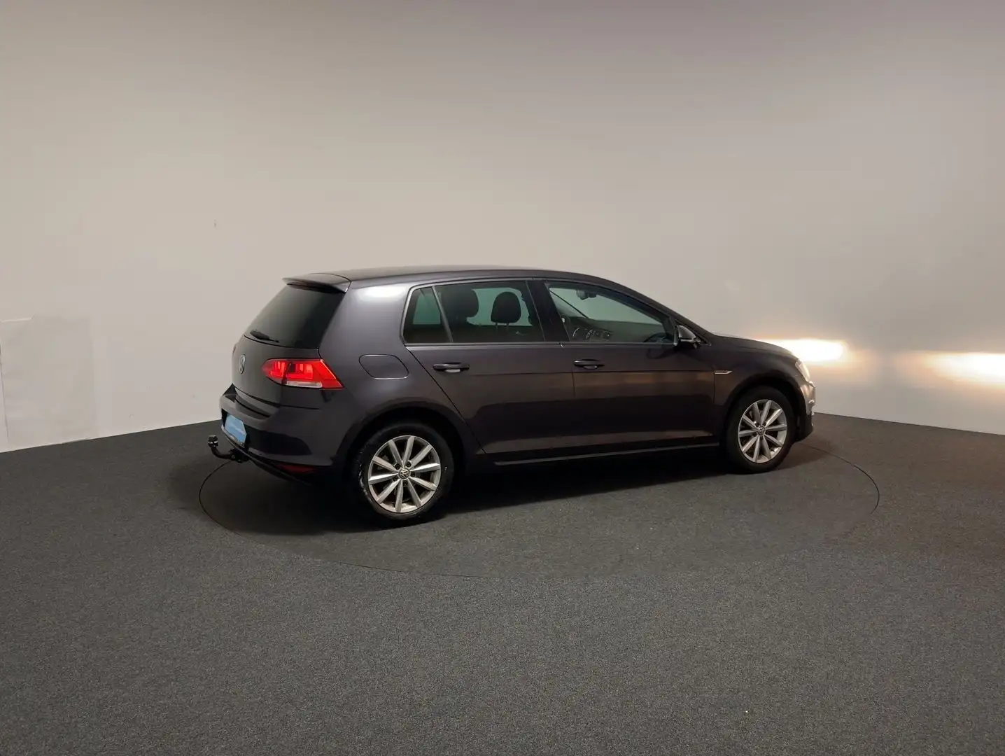 Volkswagen Golf Club & Lounge 1.6TDI Klima PDC BlueTooth Grijs - 2