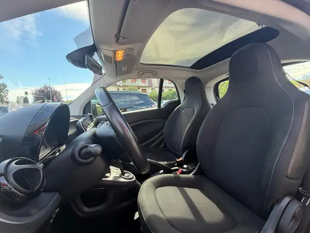 Smart Fortwo view 15