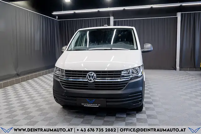 Volkswagen T6 view 3