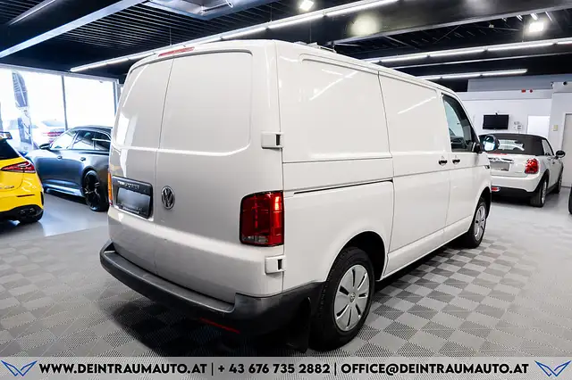 Volkswagen T6 view 7
