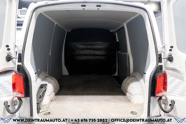 Volkswagen T6 view 9