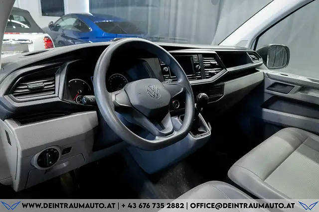 Volkswagen T6 view 14