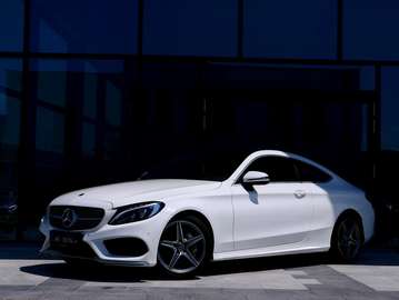 Coupe Aut. AMG - LINE *Panorama & LED High Perfor