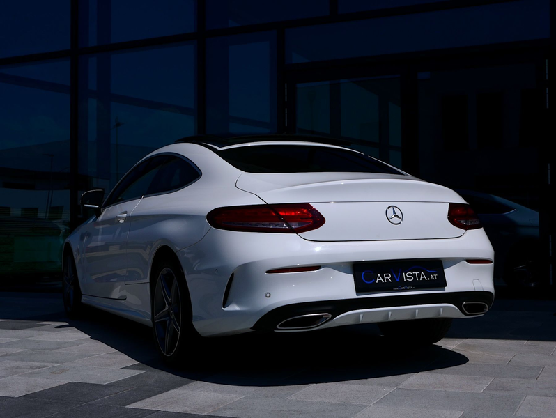 Mercedes-Benz C 250 Coupe Aut. AMG - LINE *Panorama & LED High Perfor — photo 8
