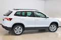 Skoda Karoq 2.0 TDI Selection AHK|RCam|SHZ|NAV|APP|ACC Weiß - thumbnail 6