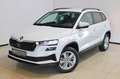 Skoda Karoq 2.0 TDI Selection AHK|RCam|SHZ|NAV|APP|ACC Weiß - thumbnail 4