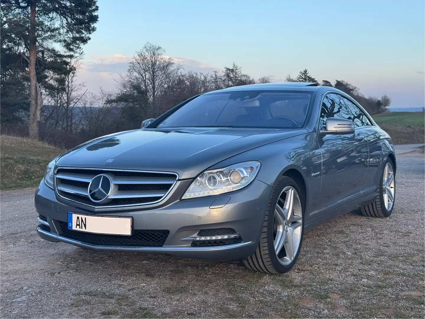 Mercedes-Benz CL 500 CL 500 (BlueEFFICIENCY) 7G-TRONIC srebrna - 1