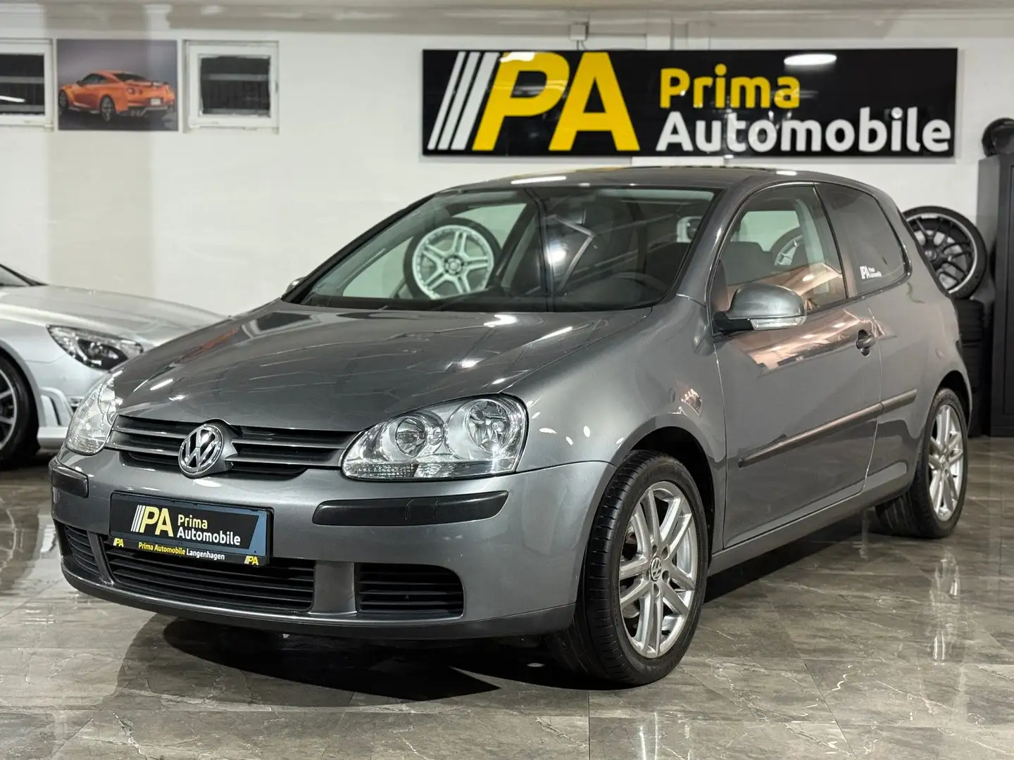 Volkswagen Golf V Lim. 1.4 Trendline Grau - 1