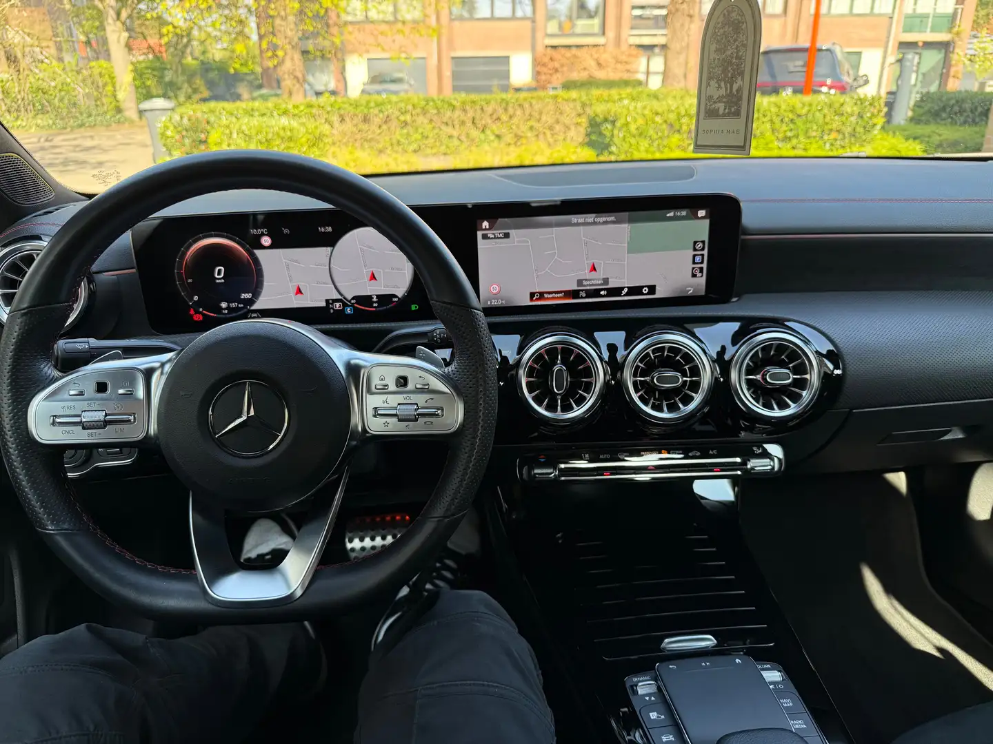 Mercedes-Benz B 180 B 180 7G-DCTAMG Line Noir - 1