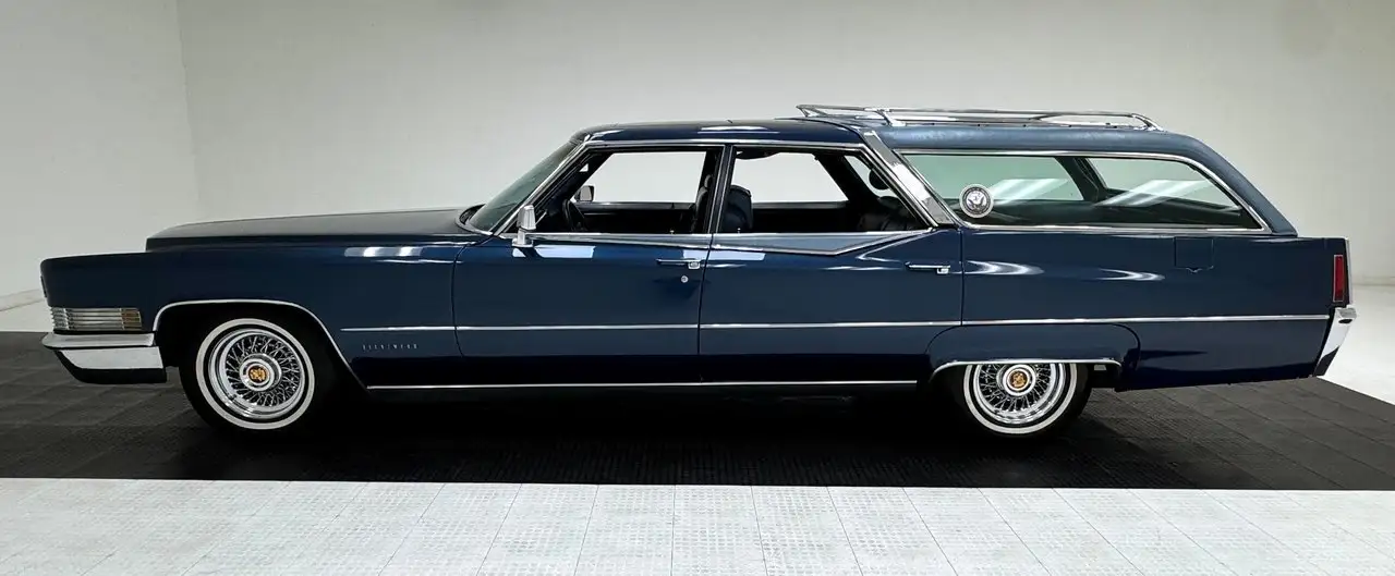 Cadillac Fleetwood Brougham Astro Estate Wagon, foto 2
