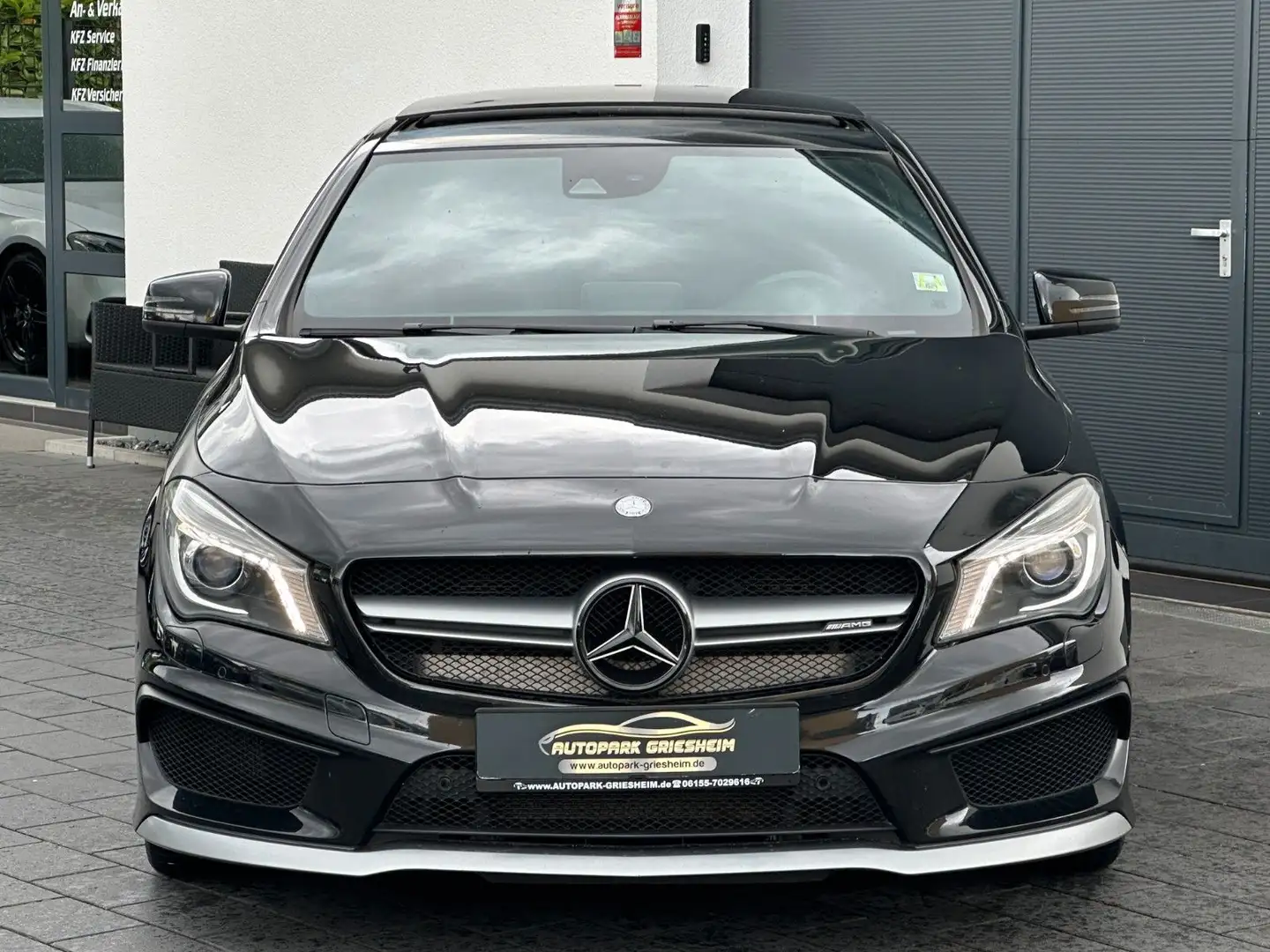Mercedes-Benz CLA 45 AMG 4Matic*7G*COMAND*PANO*PDC*Ambiente* Schwarz - 2