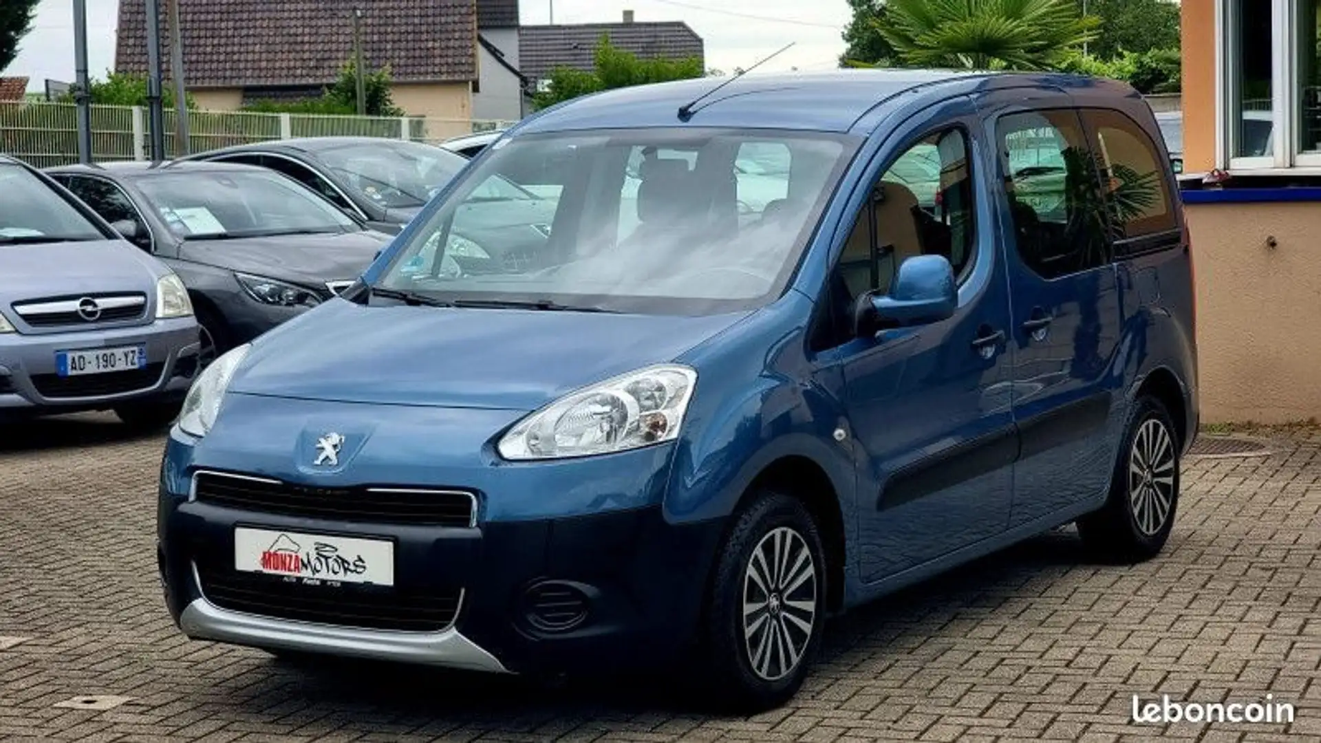 Peugeot Partner Tepee 1.6 HDI92 FAP FAMILY Bleu - 2