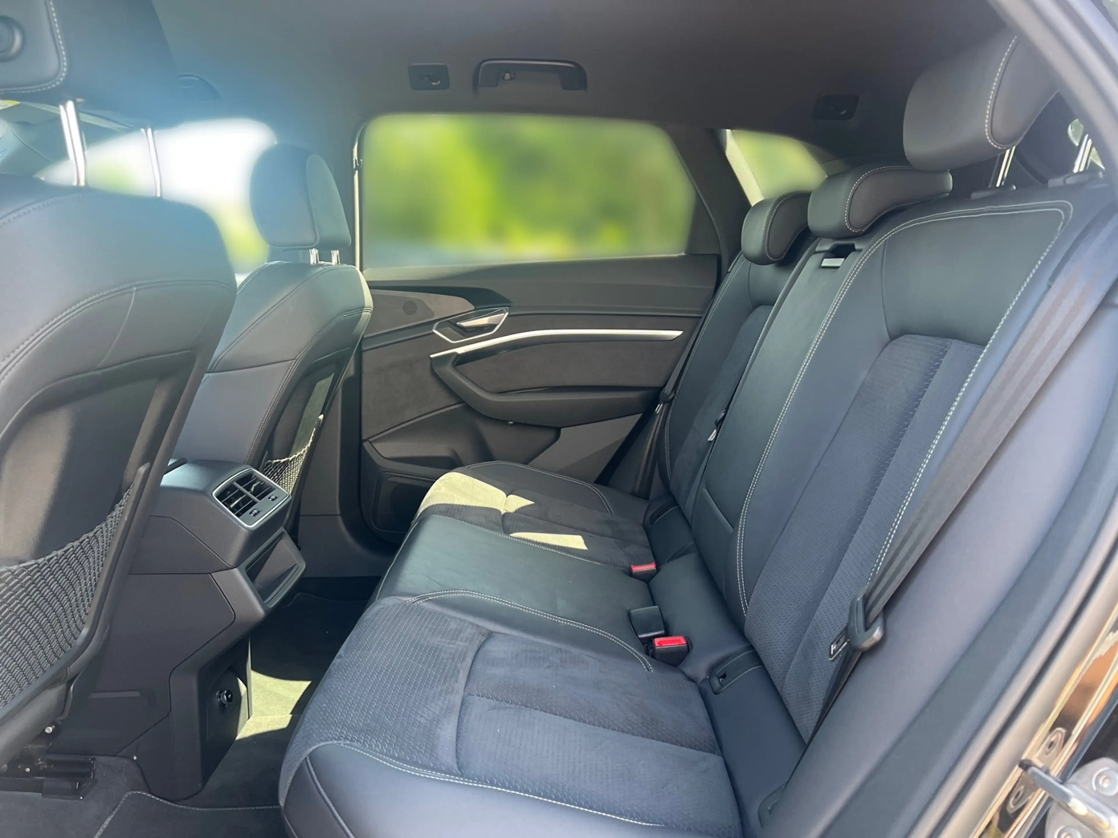 Audi e-tron 50 QUATTRO S-LINE 71 kWh AHK+LED +RKAM +VIRTUAL + — photo 15