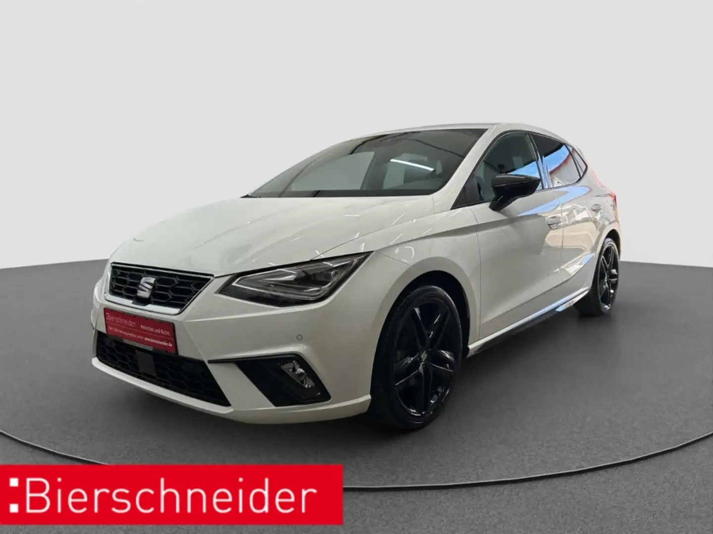 SEAT Ibiza 1.0 TSI DSG FR Pro Black Edition NAVI CAM LED Weiß - 1