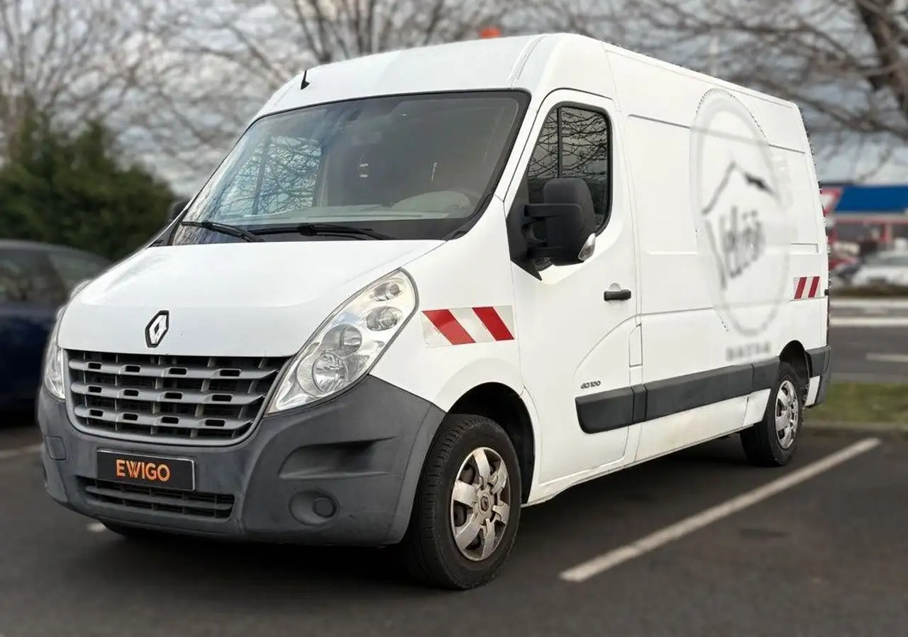 Renault Master vu fourgon 2.3 dci 100ch 33 l2h2 confort